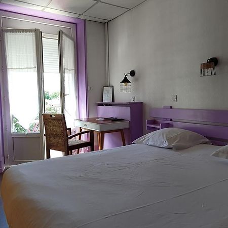 Hotel Le Colibri Aix-les-Bains Exteriör bild