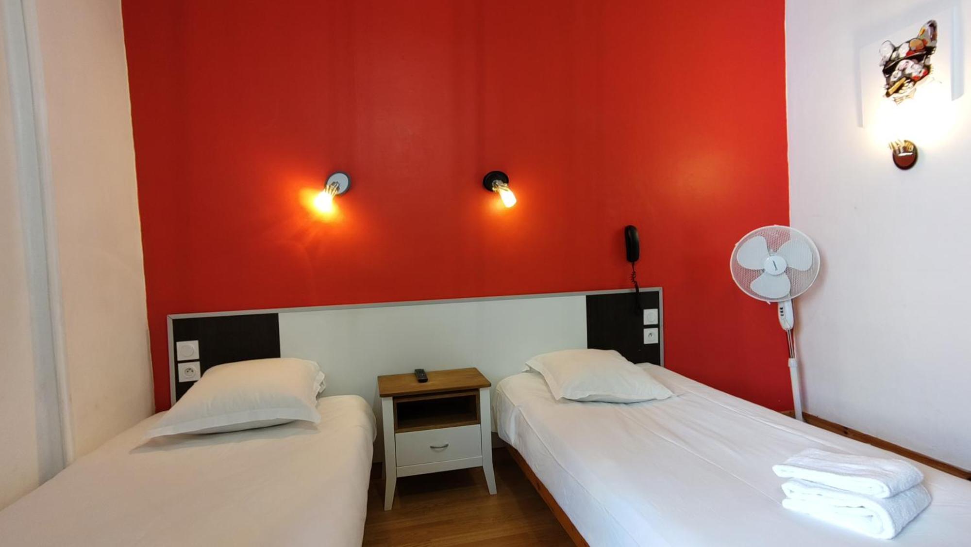 Hotel Le Colibri Aix-les-Bains Exteriör bild