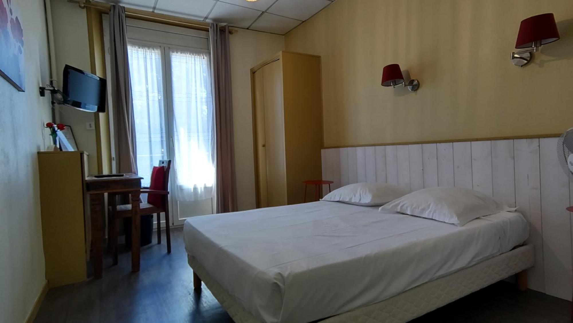 Hotel Le Colibri Aix-les-Bains Exteriör bild