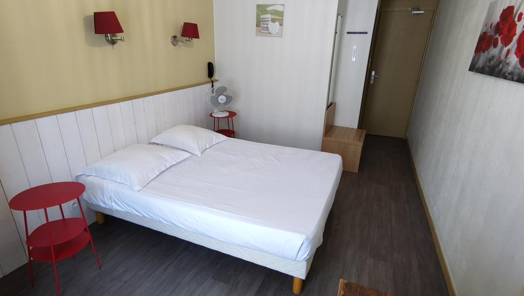 Hotel Le Colibri Aix-les-Bains Exteriör bild
