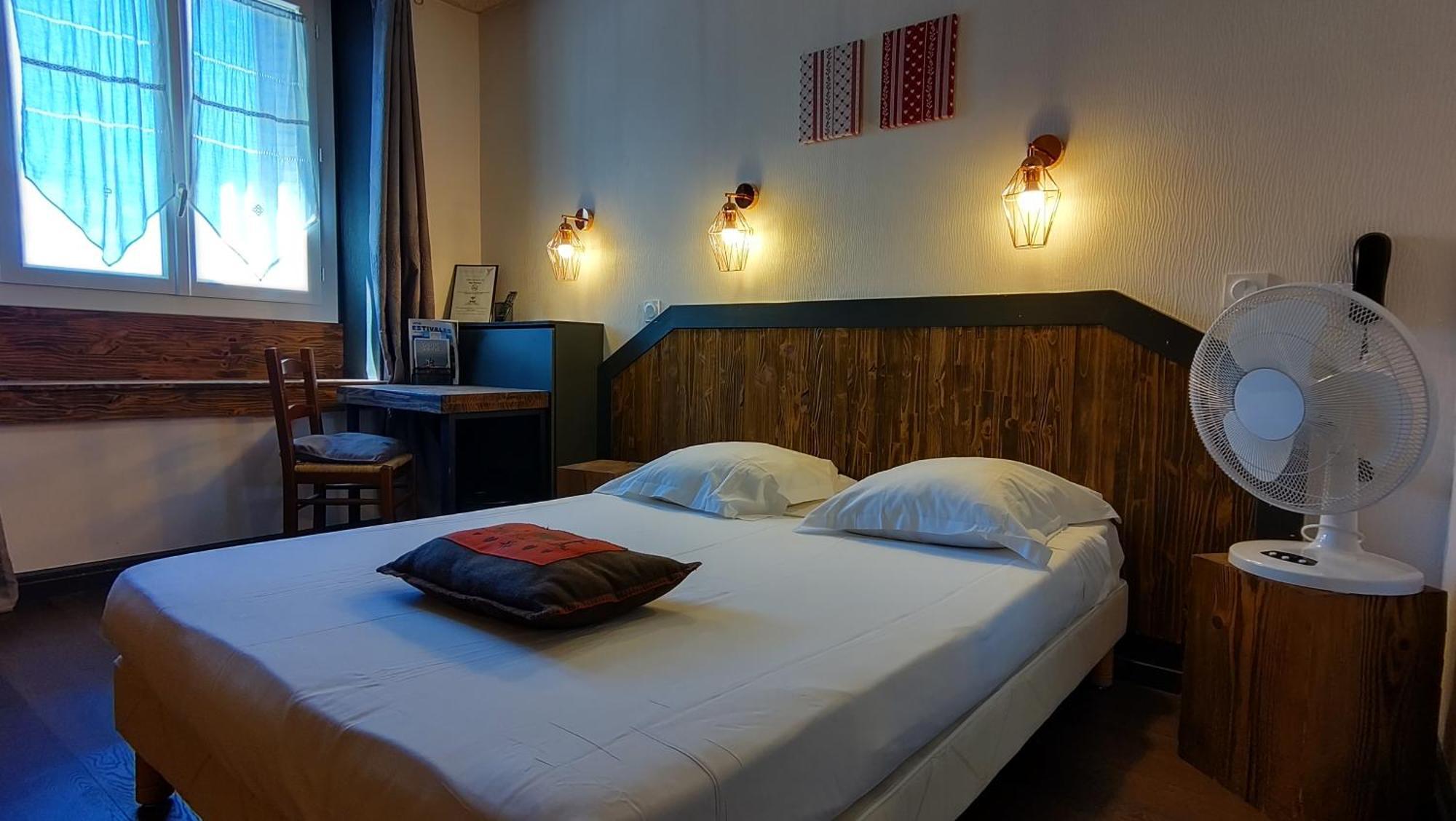 Hotel Le Colibri Aix-les-Bains Exteriör bild