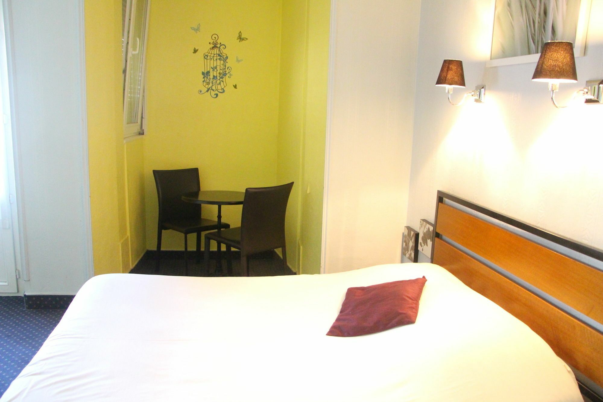 Hotel Le Colibri Aix-les-Bains Exteriör bild