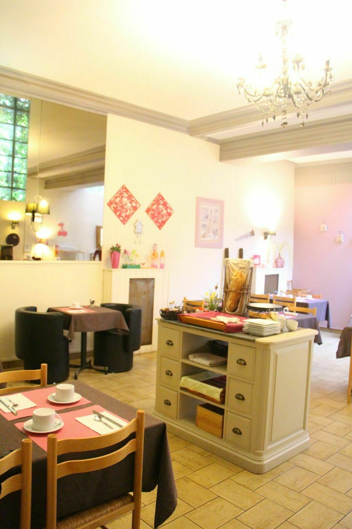Hotel Le Colibri Aix-les-Bains Exteriör bild