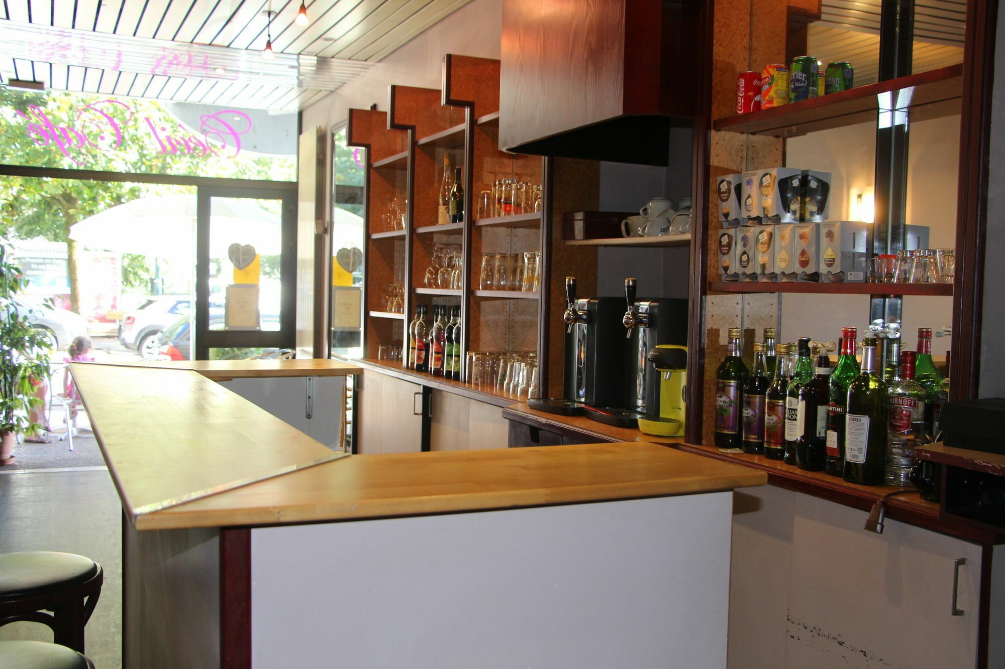Hotel Le Colibri Aix-les-Bains Exteriör bild